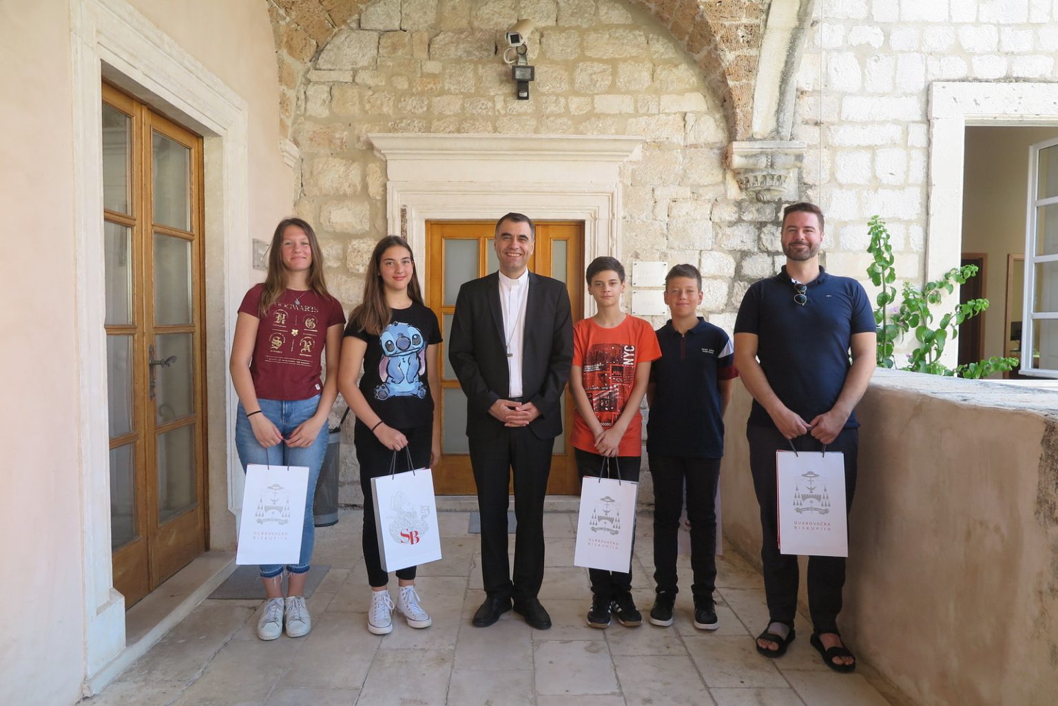 Biskup primio lapadske učenike – finaliste HKR-ovog kviza