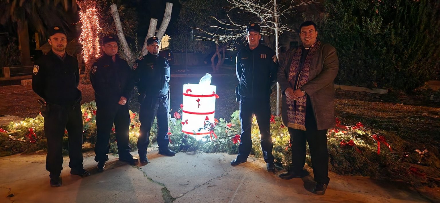 I drugu godinu adventski vijenac na otvorenom na Lastovu