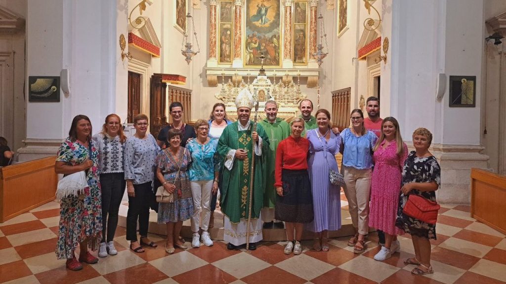 Misa na završetku Tjedna Caritasa: Naš Bog ne plaća, on dariva