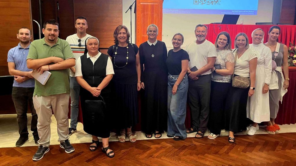 Dubrovački vjeroučitelji sudjelovali na Katehetskoj ljetnoj školi u Splitu