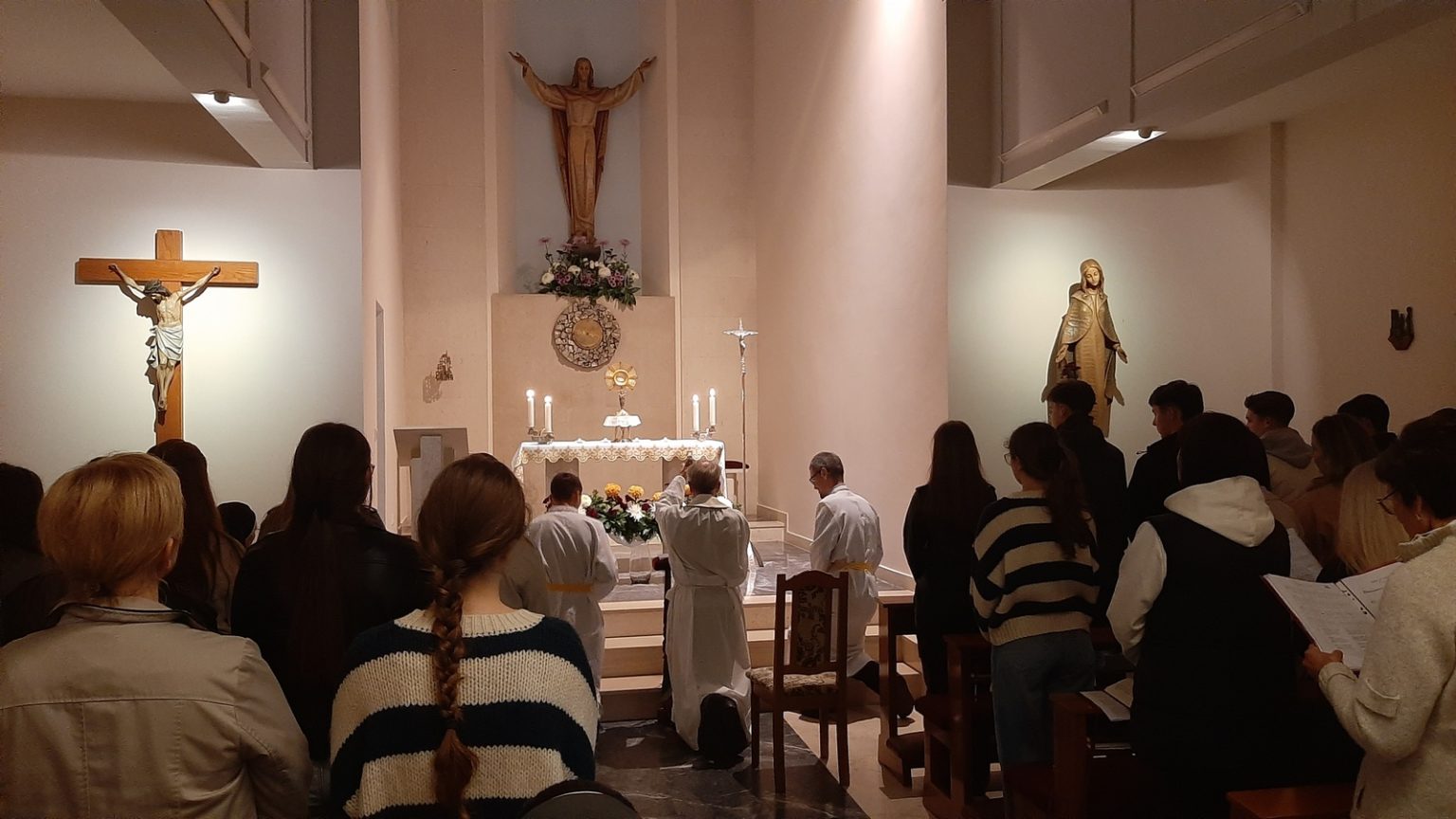 Blato: Klanjanje uoči Svih svetih