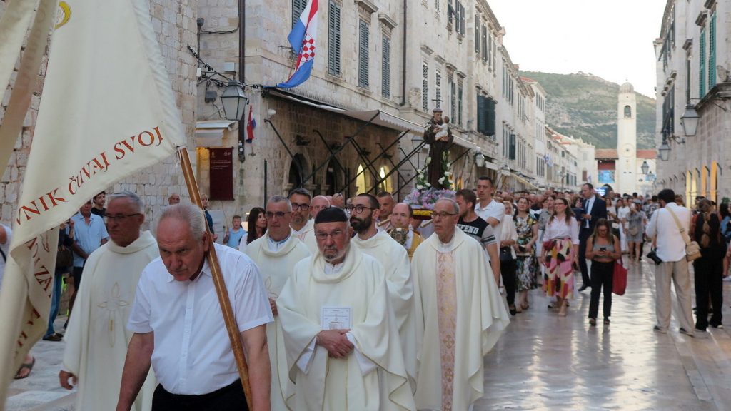 Proslava Sv. Antuna u Male braće uz obnovljenu procesiju Gradom